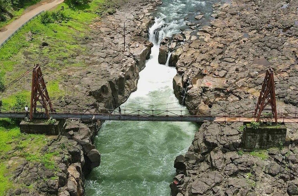 वाळणकोंड